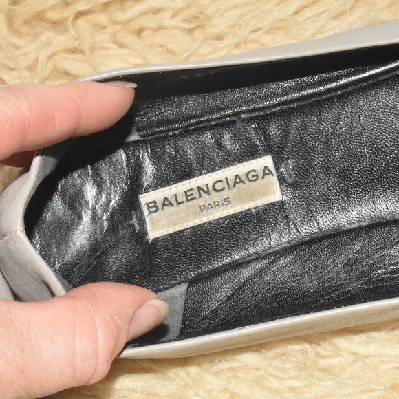 BALENCIAGA Made In Italy GRAY Leather Studded Flats Size 38 - Picture 5 of 6